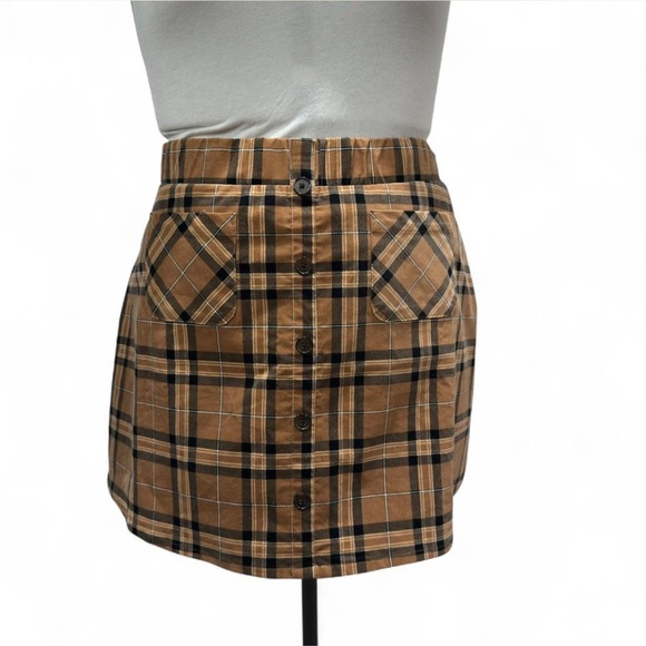 Torrid Brown Mini Corduroy Button-Front Skirt Plus Size 4X/26W | Fall Plaid - Picture 2 of 9
